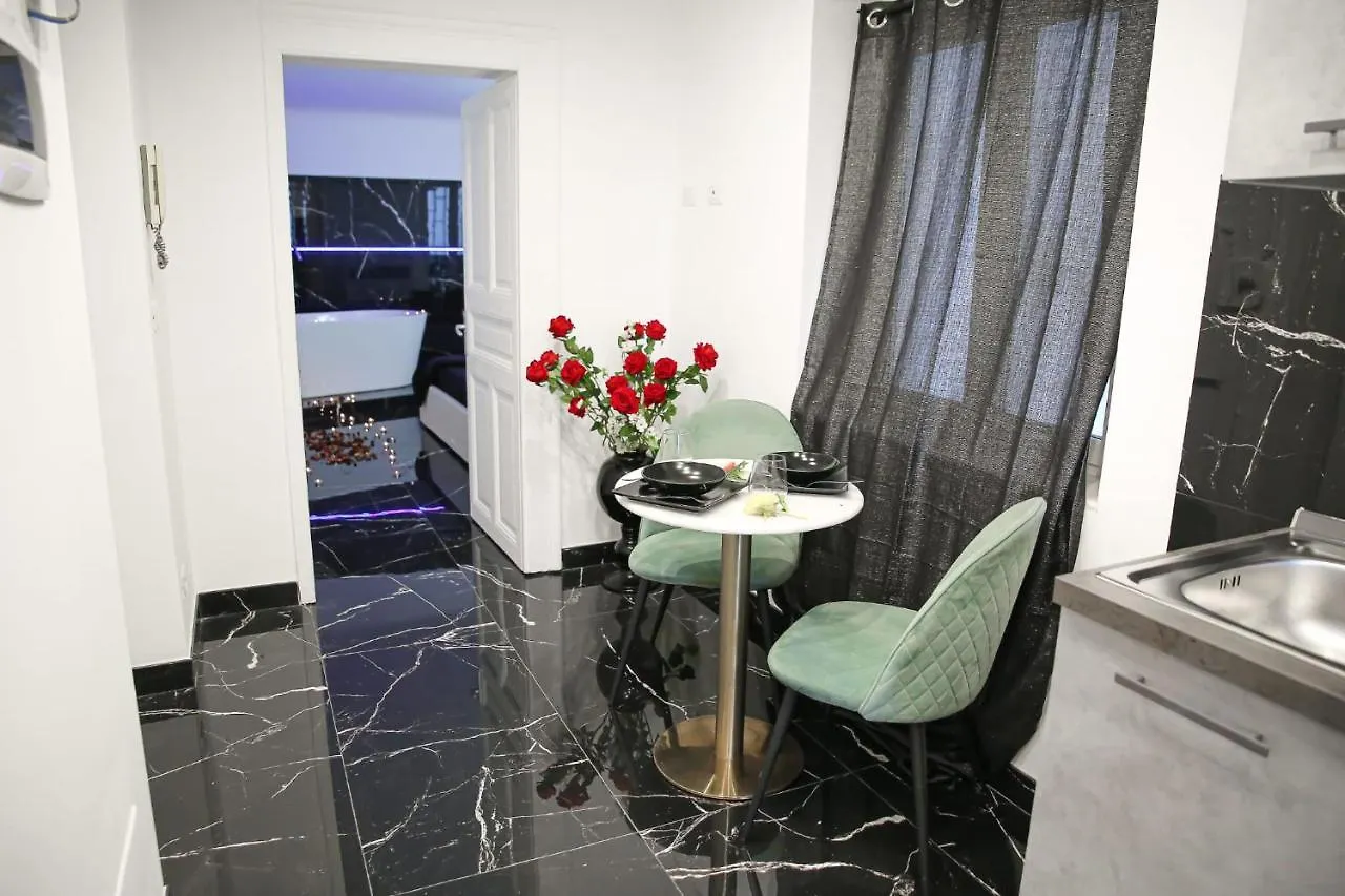 The Marble House Apartman Bari